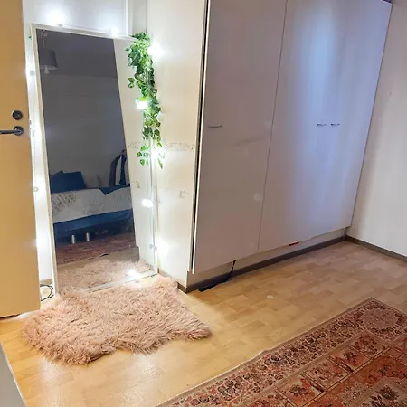 בית נופש Modern In Peaceful Area With Private Lawn, Bbq & Free Parking