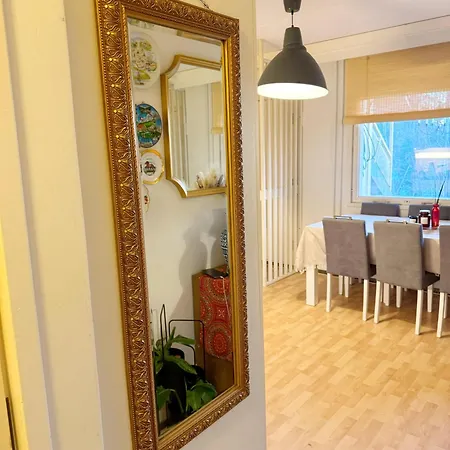 Modern In Peaceful Area With Private Lawn, Bbq & Free Parking Feriehus *