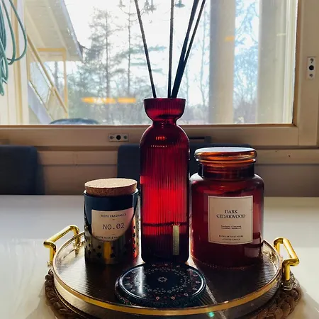 Modern In Peaceful Area With Private Lawn, Bbq & Free Parking Tatil Evi