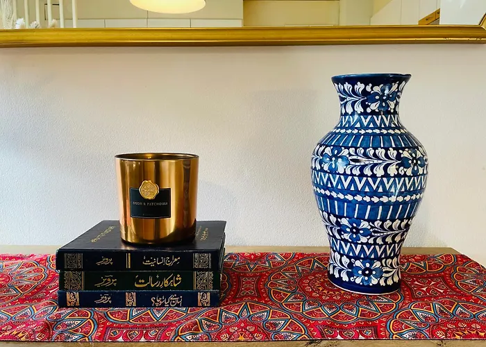 Modern In Peaceful Area With Private Lawn, Bbq & Free Parking