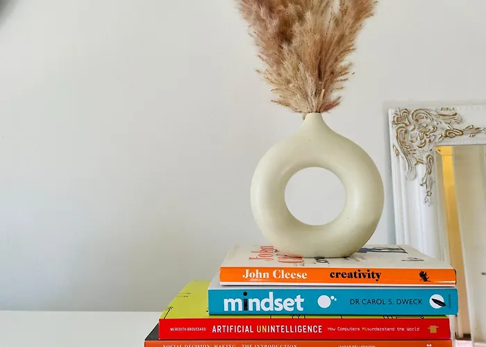 度假居 Modern In Peaceful Area With Private Lawn, Bbq & Free Parking